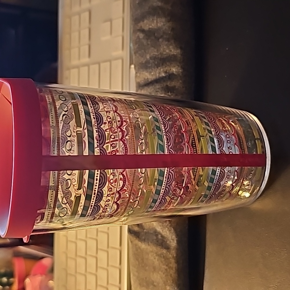 Thirty-One 16oz Tervis cup with lid - Picture 2 of 6